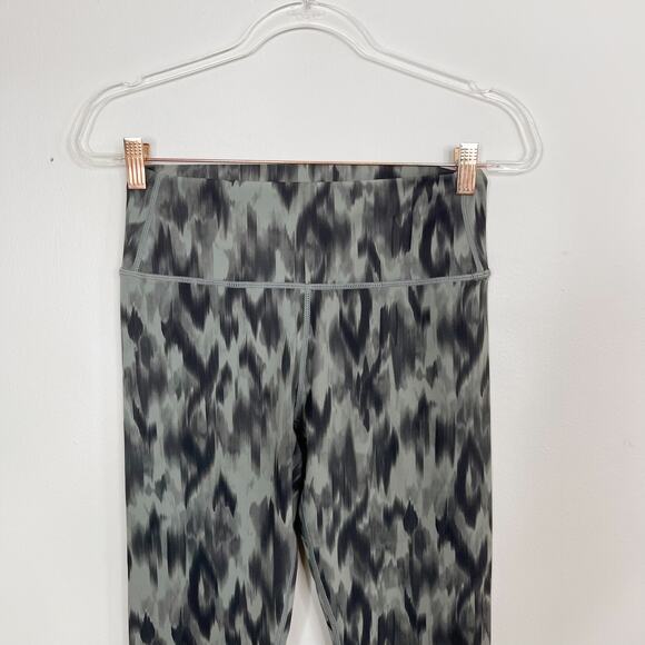 New Varley Medium M Gray Luna Leggings Watercolor Aztec Animal High Rise 25" - Picture 3 of 11